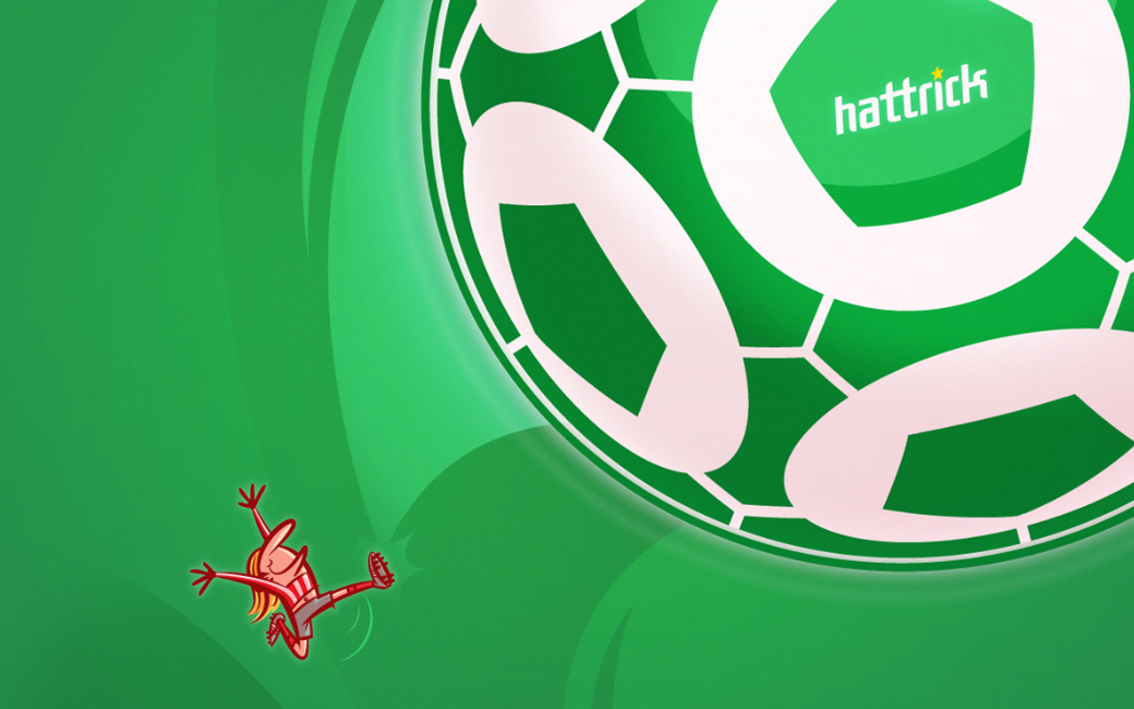 Deze knalgroene afbeelding geeft heel groot een voetbal weer met het logo van Hattrick, geschopt door een poppetje dat vrij staat afgebeeld, alsof de bal heel ver weg is geschopt.